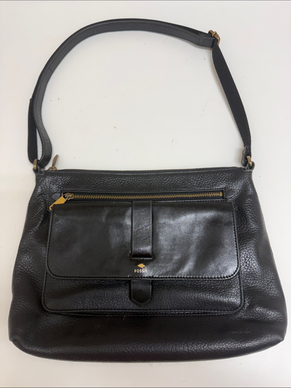 Fossil Black Leather Shoulder Bag with Front Pocket